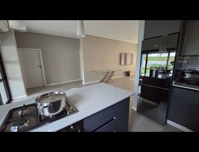 3 BEDROOM SECTIONAL TITLE TO LET IN PALM LAKES ESTATE
